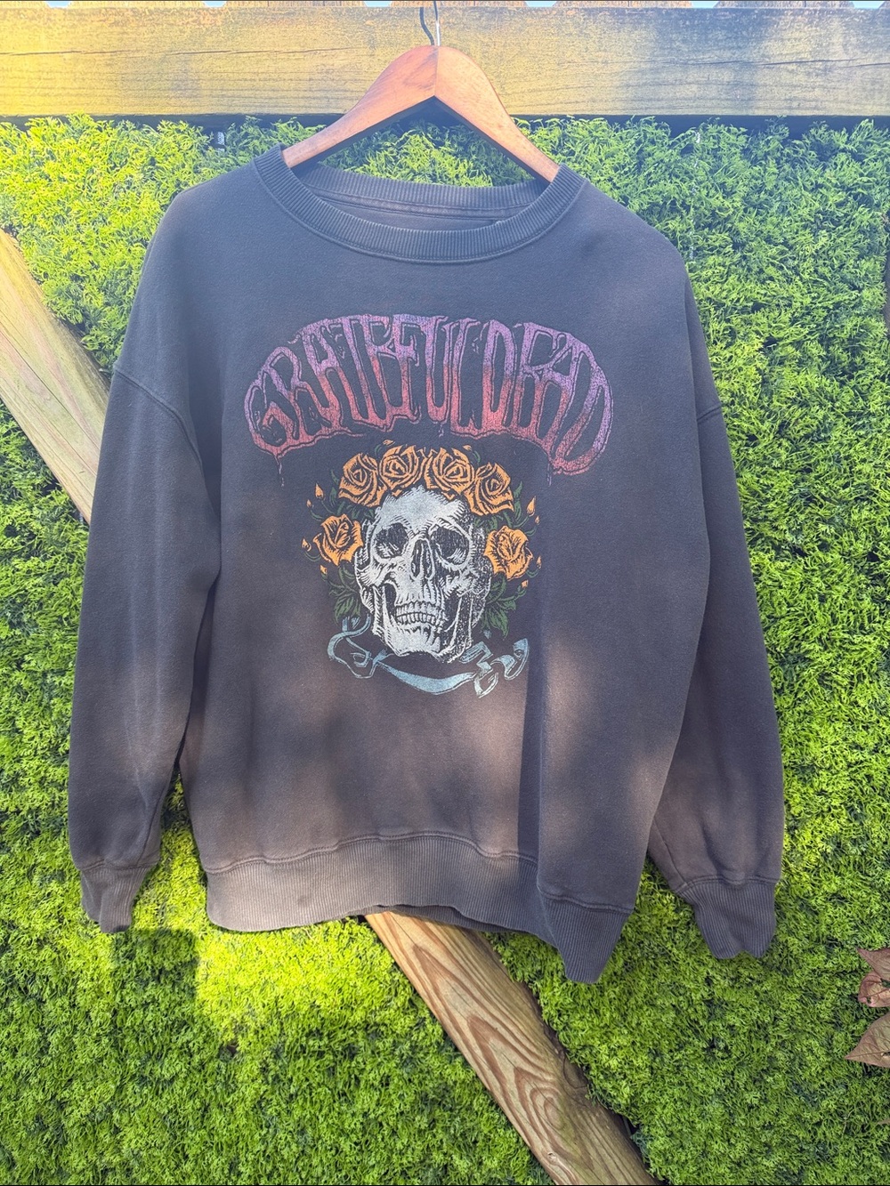 American Eagle Outfitters Black Grateful Dead Skull Crewneck Sweatshirt
